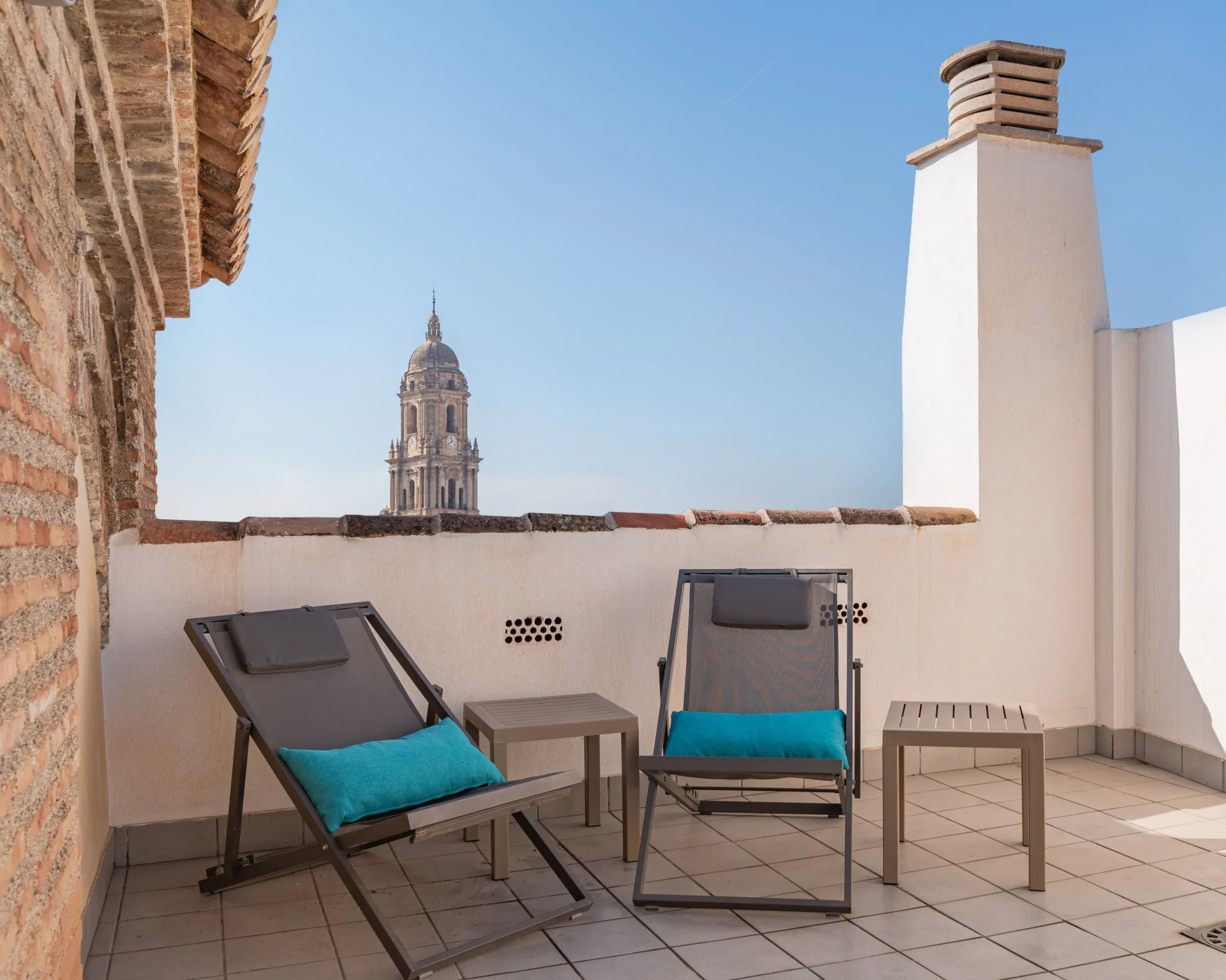Terraza con vistas a la Catedral en Feelathome Merced Apartments Málaga